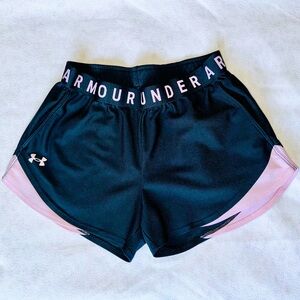 Under Armour Women’s Black & Light Pink Shorts, Sz Medium